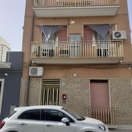Mignon Locazioni Brevi Ad Avola - Sicilia - Mare Apartment Exterior photo