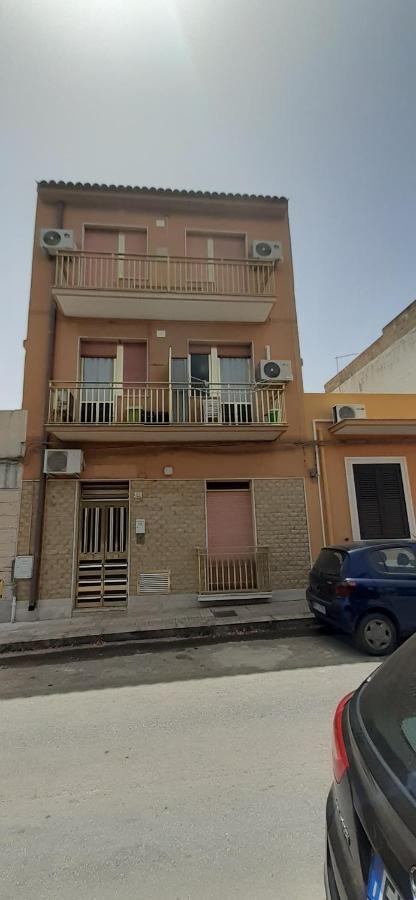 Mignon Locazioni Brevi Ad Avola - Sicilia - Mare Apartment Exterior photo