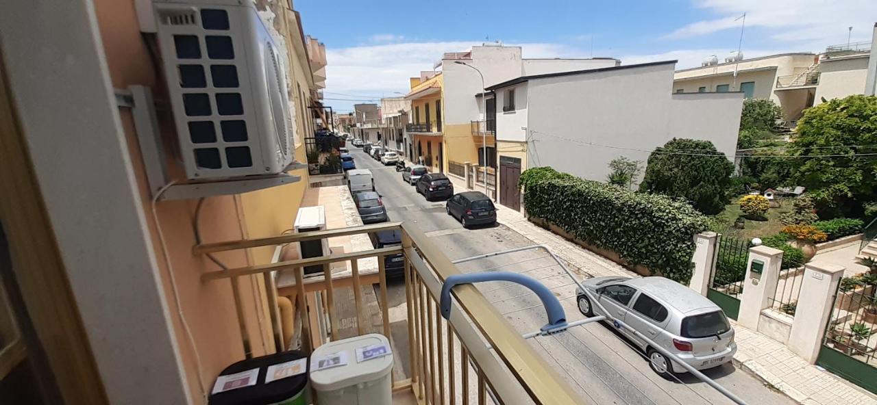 Mignon Locazioni Brevi Ad Avola - Sicilia - Mare Apartment Exterior photo